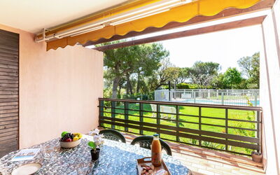 Accommodation:&nbsp;Les Caroubiers 104.2