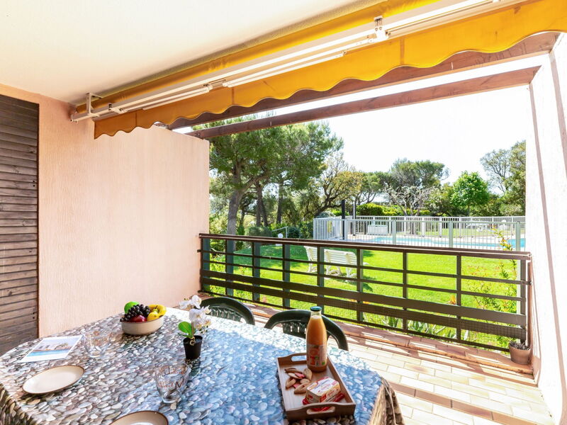 Accommodation:&nbsp;Les Caroubiers 104.2