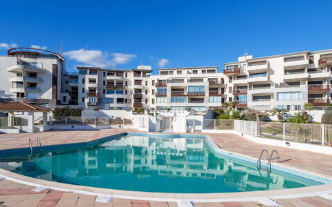 Cap D'Agde 905: Residential Area, Apartment, Condominium, Balcony, Hotel, Marina
