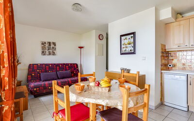 Accommodation:&nbsp;Le Sunset Cap Sud 905.12