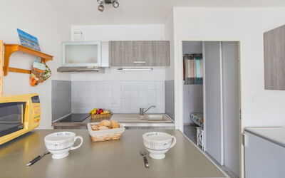 Accommodation:&nbsp;Le Sunset Cap Sud 905.16