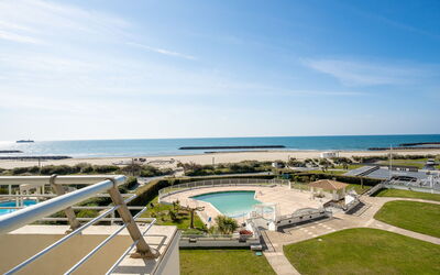 Accommodation:&nbsp;Le Sunset Cap Sud 905.20