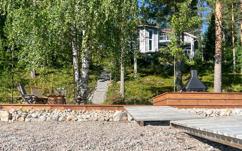 Huvila Lomaonni: Furniture, Chair, Outdoor Furniture, Table, Wood, Outdoor Table, Kitchen & Dining Room Table, Shade, Garden, Umbrella