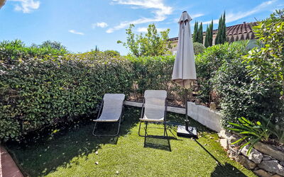Accommodation:&nbsp;Le Green Village 200.6