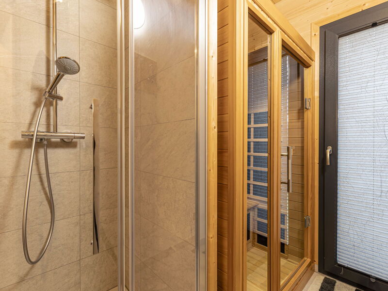Accommodation:&nbsp;Superior #2 mit Ir-Sauna & Sprudelbad 20.12