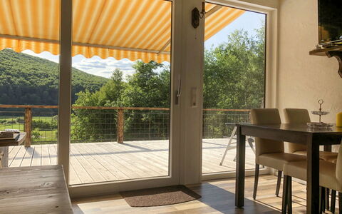 Haus am Fluss: Property, Plant, Shade, Building, Interior Design, Lighting, Architecture, Wood, Houseplant