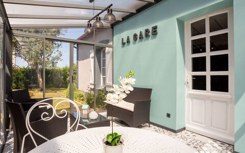 La Gare: Plant, Building, Property, Flowerpot, Houseplant, Table, Window, Shade, Interior Design, Lighting