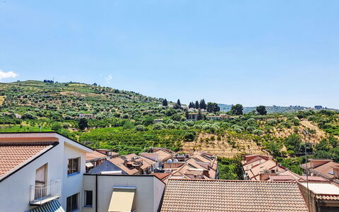 Sinago: Residential Area, Roof, Neighbourhood, Town, House, Home, Suburb, Village, Balcony, Mountain Village