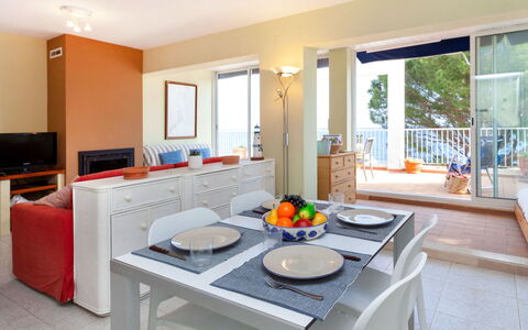 El Niu: Property, Room, Furniture, Interior Design, Building, House, Table, Coffee Table, Living Room, Real Estate