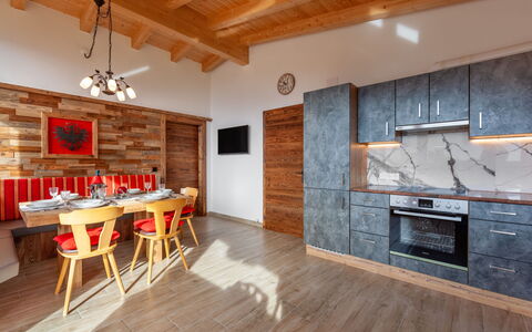 Chalet Spatn: Room, Property, Furniture, Building, Interior Design, Countertop, Wood Flooring, Floor, House, Hardwood