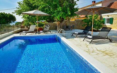 Ivan: Swimming Pool, Property, Real Estate, Leisure, Resort, House, Building, Home, Residential Area, Vacation