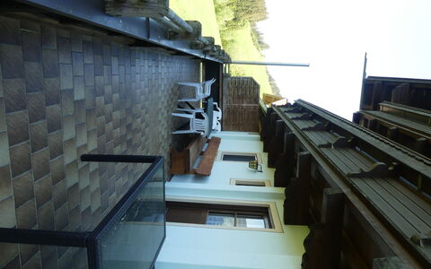 Umbichl: Stairs, Architecture, Handrail, Building, House