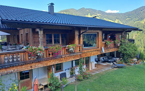 Auffach 651: Cottage, Eco Hotel, Estate, Shade, Balcony, Resort, Yard, Houseplant, Chair, Hacienda