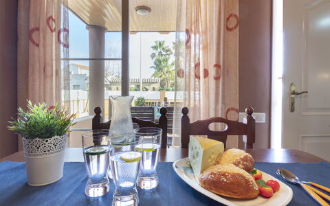 Lorena: Room, Property, Interior Design, Brunch, Table, Dining Room, Furniture, Breakfast, Home, Curtain