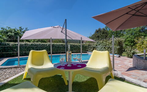 Bois D'Astros: Sky, Furniture, Table, Building, Water, Plant, Swimming Pool, Chair, Tree, Sunlounger