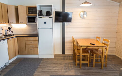 Venuskukkula: Flooring, Wood, Floor, Interior Design, Ceiling, Furniture, Room, Sink, Wood Flooring, Wood Stain