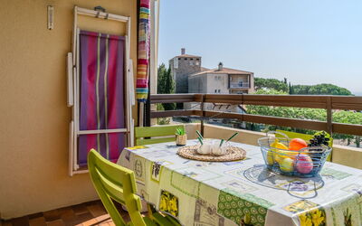 Accommodation:&nbsp;Les Eaux Vives 1 & 2 110.5