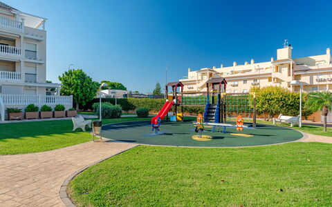 Dénia 479: Public Space, Urban Design, Lawn, Artificial Turf, Landscaping, Park, Garden, Estate, Yard