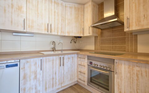 Dénia 479: Countertop, Property, Cabinetry, Room, Kitchen, Furniture, Interior Design, Floor, Building, House