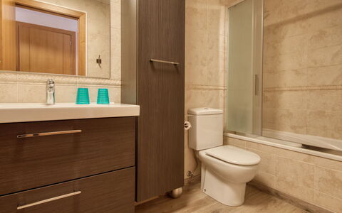 Dénia 479: Bathroom, Room, Property, Floor, Interior Design, Tile, Sink, Furniture, Tap, Architecture