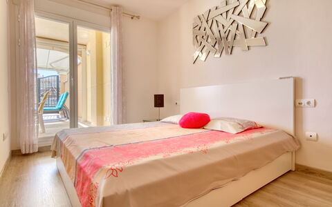 Dénia 479: Bedroom, Bed, Furniture, Room, Property, Interior Design, Wall, Bed Frame, Bed Sheet, Pink