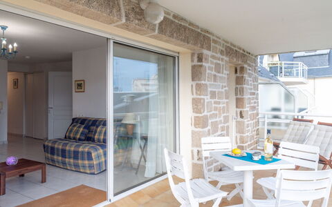 Quiberon 123: Table, Furniture, Couch, Building, Azure, Wood, Interior Design, Chair, Living Room, Flooring