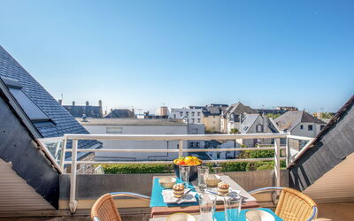 Quiberon 123: Roof, Property, Sky, Real Estate, Architecture, Building, House, Apartment, Home, Vacation