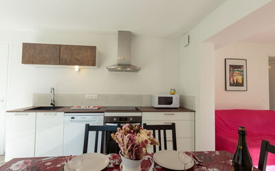 Accommodation:&nbsp;Les Mâts 148.2