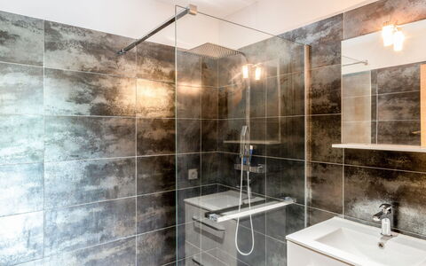 Paoli: Building, Tap, Sink, Plumbing Fixture, Cabinetry, House, Lighting, Mirror, Bathroom, Interior Design