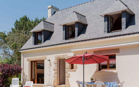 Coët a Tous: House, Property, Building, Home, Real Estate, Roof, Facade, Villa, Architecture, Cottage