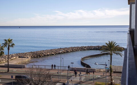 Cagnes-Sur-Mer 137: Body Of Water, Coast, Sea, Waterway, Coastal And Oceanic Landforms, Ocean, Shore, Beach, Bay