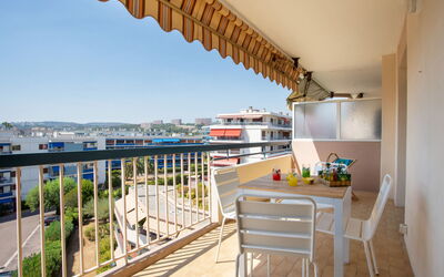 Le Cagnes Beach 137.3: Sky, Building, Furniture, Daytime, Property, Chair, Light, Table, Nature, Shade
