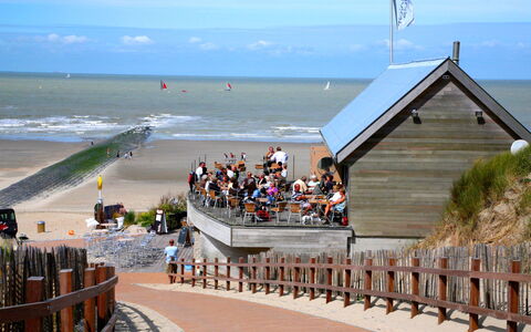 Seaside 101 with Parking: Sky, Water, Cloud, Beach, Leisure, Summer, Fence, Shore