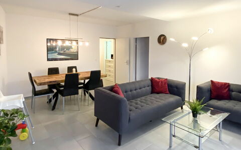 Accommodation:&nbsp;Bella Vista (Eg) 75.2