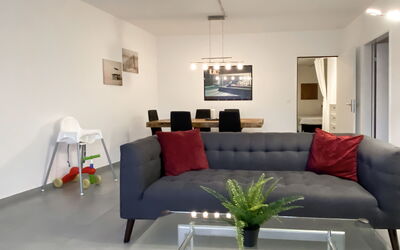 Accommodation:&nbsp;Bella Vista (Eg) 75.2