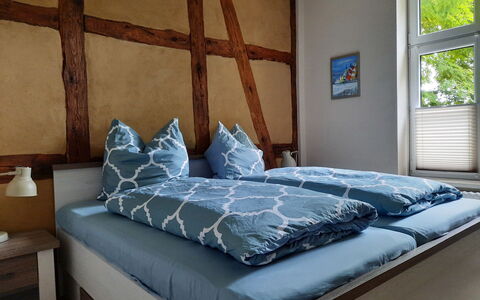 Helene: Bedroom, Bed, Furniture, Bedding, Mattress, Room, Bed Sheet, Property, Bed Frame, Wall