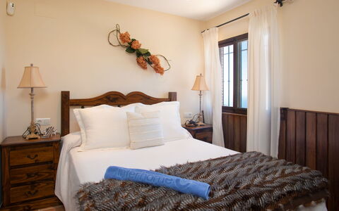 Ariadna: Bedroom, Bed, Room, Furniture, Property, Bed Frame, Bed Sheet, Bedding, Interior Design, Ceiling