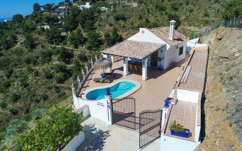 Ariadna: Property, House, Real Estate, Building, Hill Station, Home, Architecture, Villa, Vacation, Estate