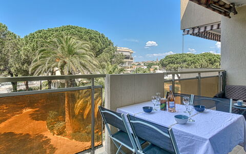 Les Jardins de Phebus: Sky, Cloud, Daytime, Table, Chair, Azure, Building, Shade, Floor, Outdoor Furniture