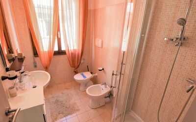 Accommodation:&nbsp;Rosapanna 900.1