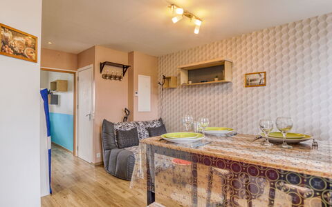 Le Gambetta: Property, Cabinetry, Furniture, Picture Frame, Countertop, Wood, Ceiling Fan, Interior Design, Table, Flooring