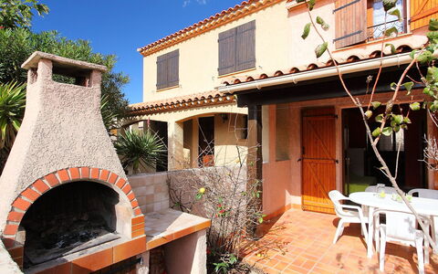 Les Colombes: Property, House, Building, Real Estate, Home, Room, Backyard, Masonry Oven, Villa, Estate