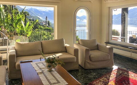 Panorama Lakeview Lago Maggiore: Property, Living Room, Room, Furniture, Interior Design, Building, Real Estate, Home, Couch, House