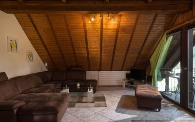 Accommodation:&nbsp;Eifelnatur (Haus 1) 102.4