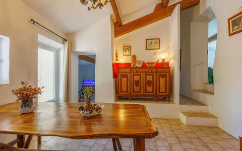 La Volte: Furniture, Picture Frame, Table, Wood, Decoration, Interior Design, Houseplant, Hall, Living Room, Floor