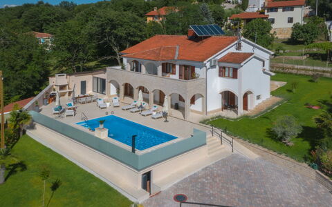 Villa Marina i: Property, Building, Estate, House, Villa, Real Estate, Mansion, Swimming Pool, Hacienda