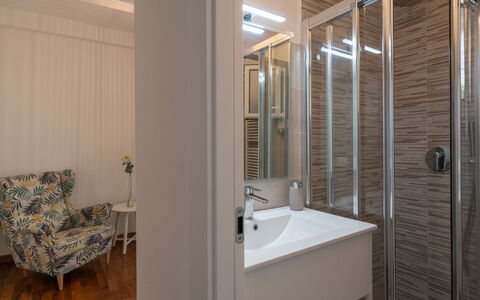 Ventimiglia 629: Bathroom, Room, Property, Interior Design, Architecture, House, Real Estate, Building, Tile, Plumbing Fixture