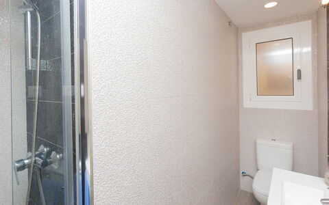 Alda: Bathroom, Property, Room, Wall, Tile, Floor, Real Estate, Architecture, House, Interior Design
