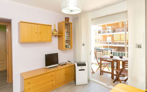 Alda: Room, Yellow, Furniture, Property, Interior Design, Building, Shelf, Ceiling, House, Floor