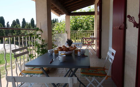 Mas de la Gourmette: Property, Building, Room, House, Furniture, Table, Patio, Porch, Balcony, Interior Design